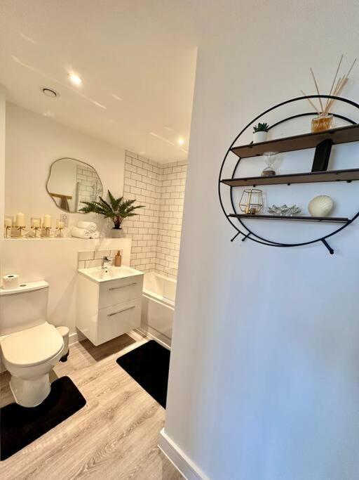 Central Derby Urban 2 Bedroom Flat - An Oasis Of Elegance! Free Parking And Wifi Suitable For Families And Professionals Ngoại thất bức ảnh
