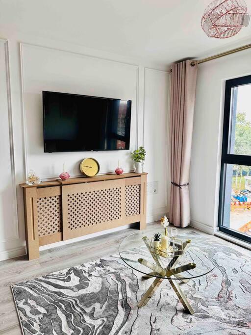 Central Derby Urban 2 Bedroom Flat - An Oasis Of Elegance! Free Parking And Wifi Suitable For Families And Professionals Ngoại thất bức ảnh